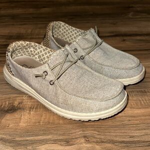 Hey Dude Wendy Size 7 Tan/Sage green Great used condition